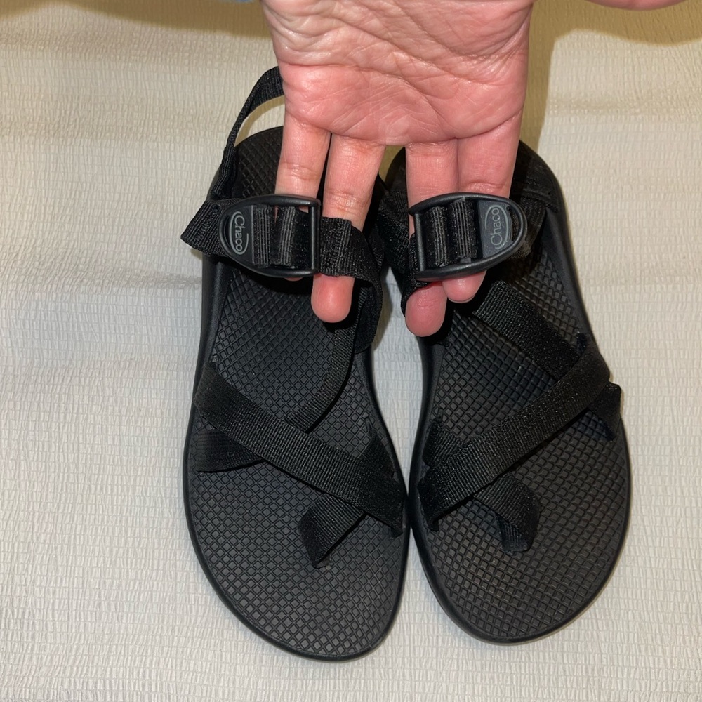Womens Black Chacos